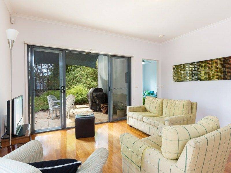 17 Bonview Ave, Somers VIC 3927