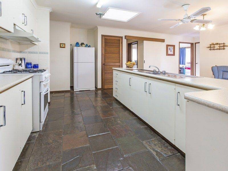 16 Bluewater Court, Balnarring VIC 3926