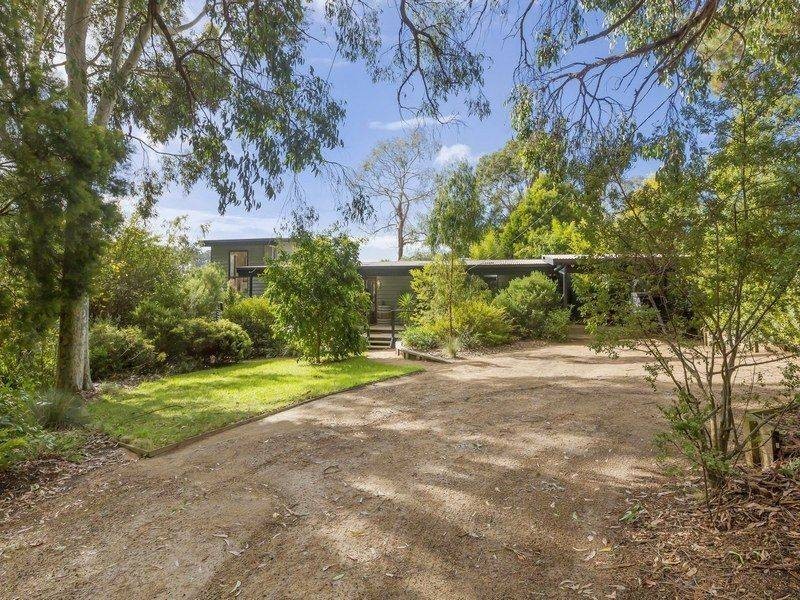 16 Elizabeth Street, Red Hill VIC 3937