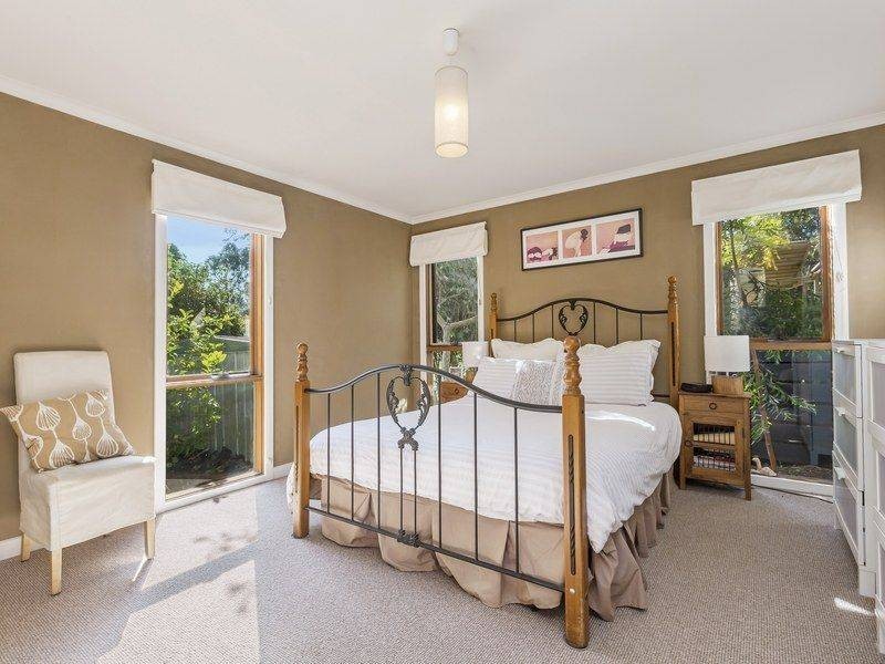 16 Elizabeth Street, Red Hill VIC 3937