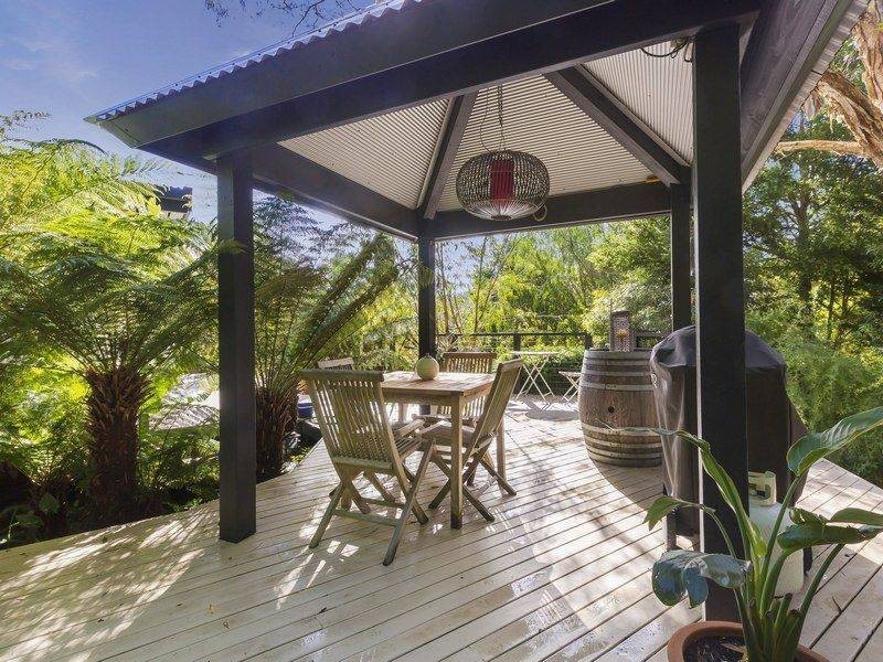 16 Elizabeth Street, Red Hill VIC 3937