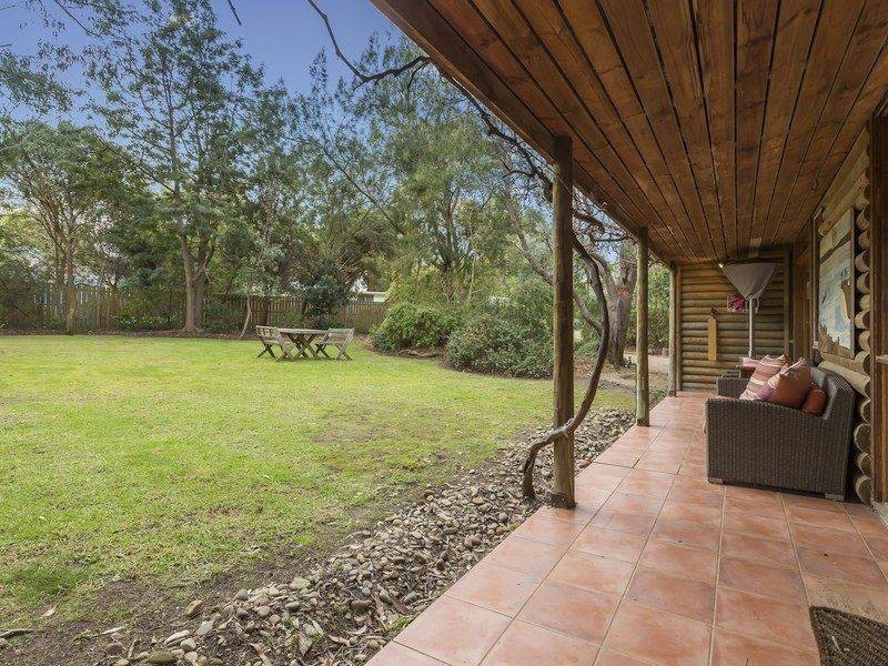 2 Wave Street, Merricks Beach VIC 3926