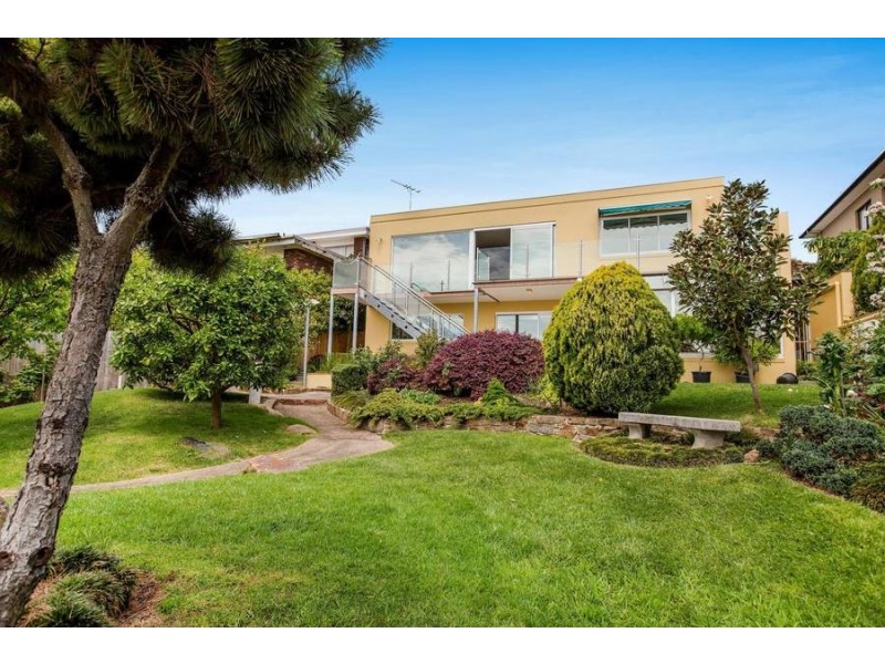 18 Devon Street, Dromana VIC 3936