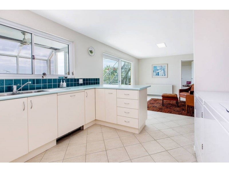 18 Devon Street, Dromana VIC 3936