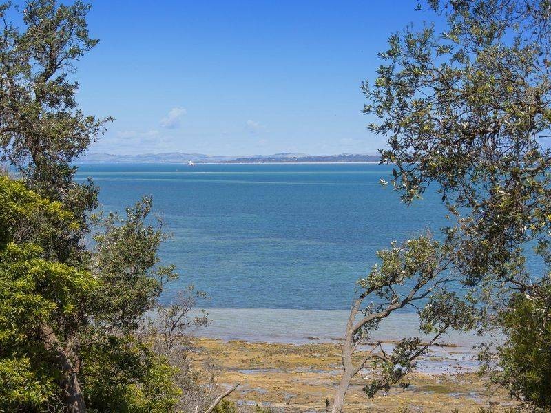 2 Kelburn Court, Somers VIC 3927