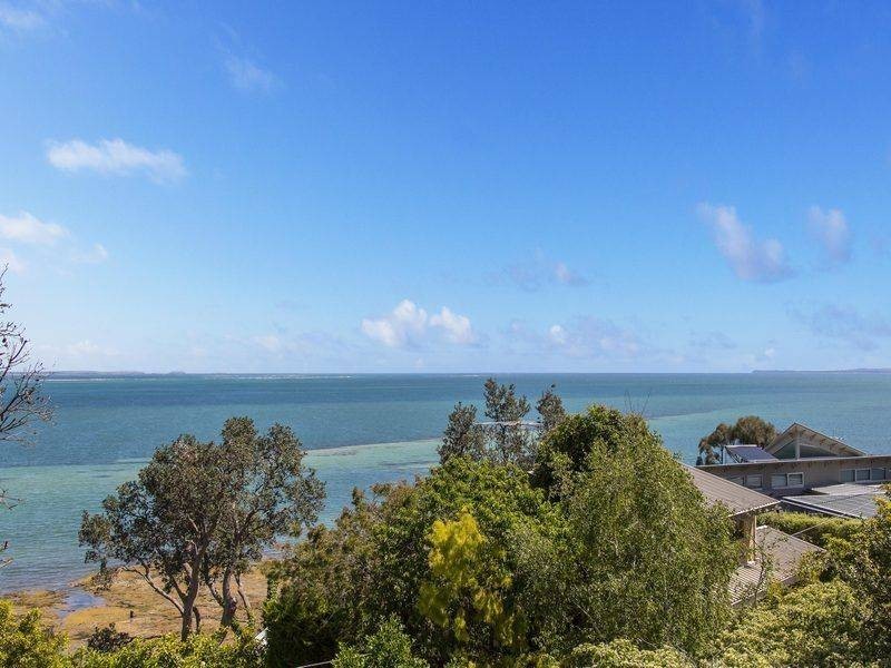 2 Kelburn Court, Somers VIC 3927