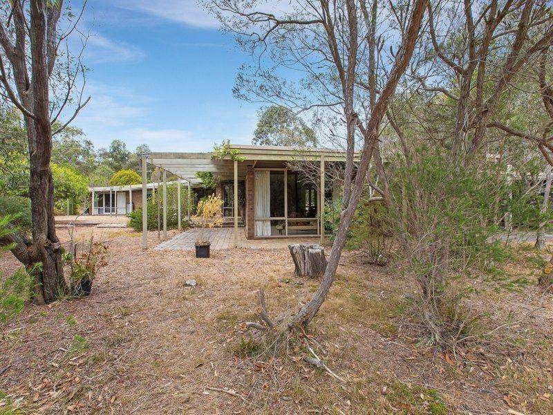 105 Sandy Point Road, Somers VIC 3927