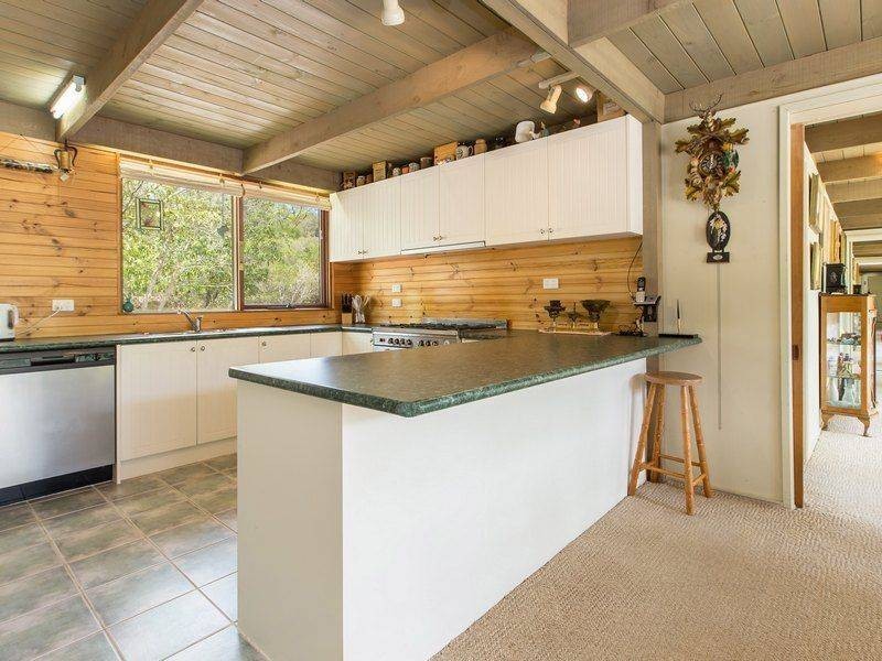 105 Sandy Point Road, Somers VIC 3927