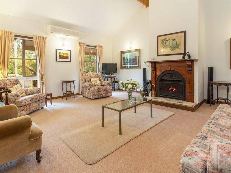 32 Carpenters Lane South, Hastings VIC 3915