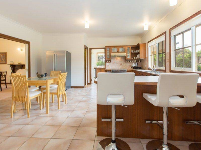 32 Carpenters Lane South, Hastings VIC 3915