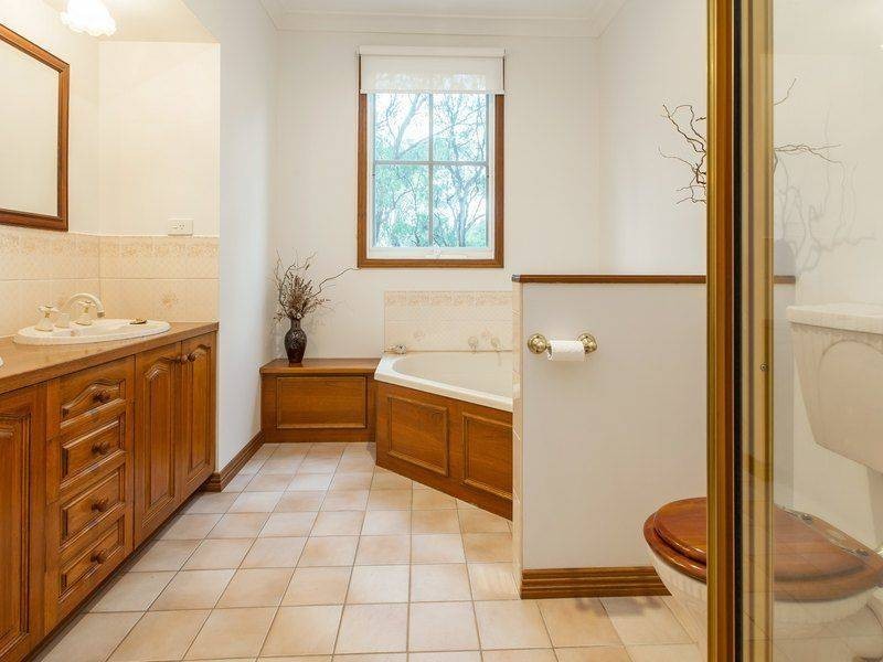 32 Carpenters Lane South, Hastings VIC 3915