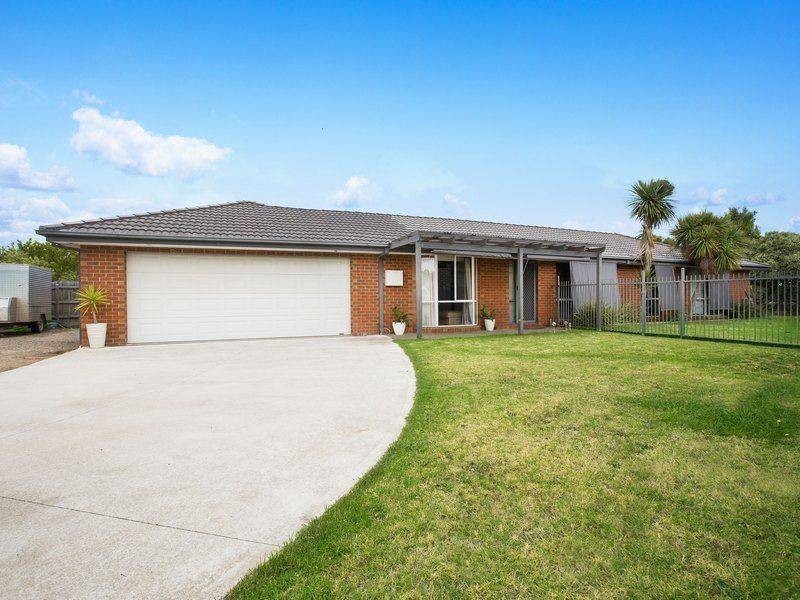 94 Country Club Drive, Safety Beach VIC 3936
