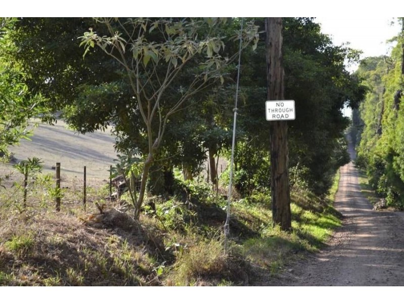 1 Pine Avenue, Red Hill VIC 3937