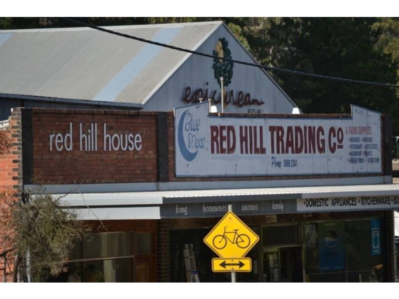 1 Pine Avenue, Red Hill VIC 3937