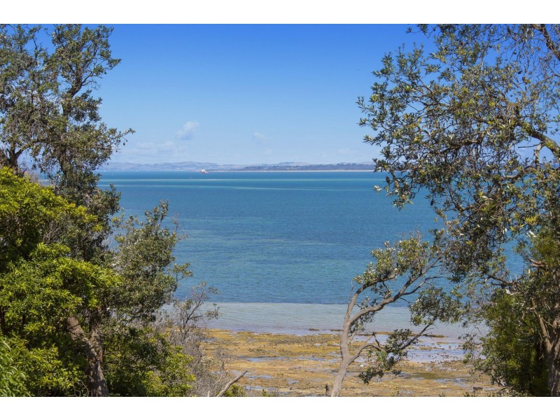 2 Kelburn Court, Somers VIC 3927