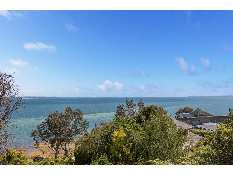 2 Kelburn Court, Somers VIC 3927