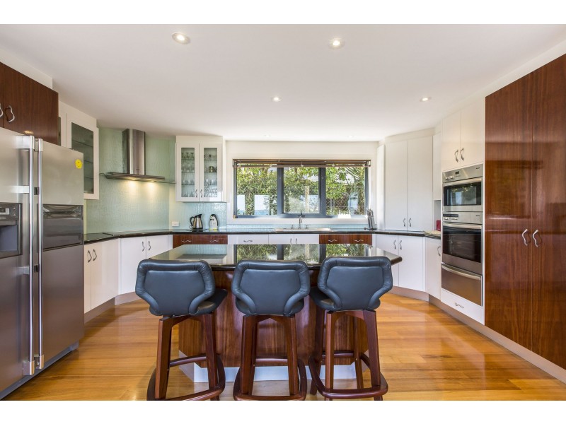2 Kelburn Court, Somers VIC 3927