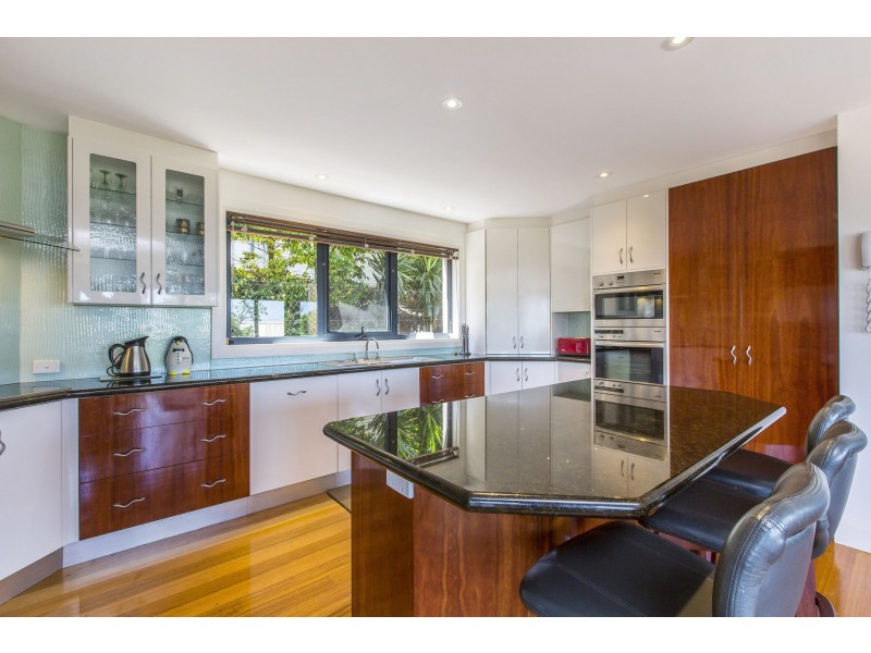 2 Kelburn Court, Somers VIC 3927