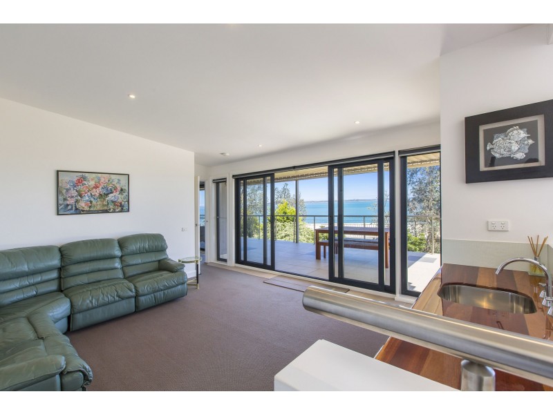 2 Kelburn Court, Somers VIC 3927