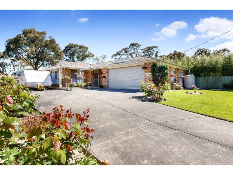 4 Mount Barron Street, Balnarring VIC 3926