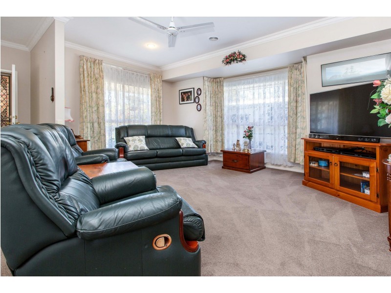 4 Mount Barron Street, Balnarring VIC 3926