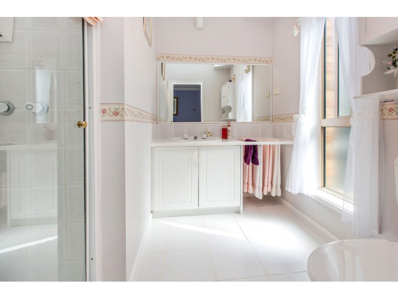 4 Mount Barron Street, Balnarring VIC 3926