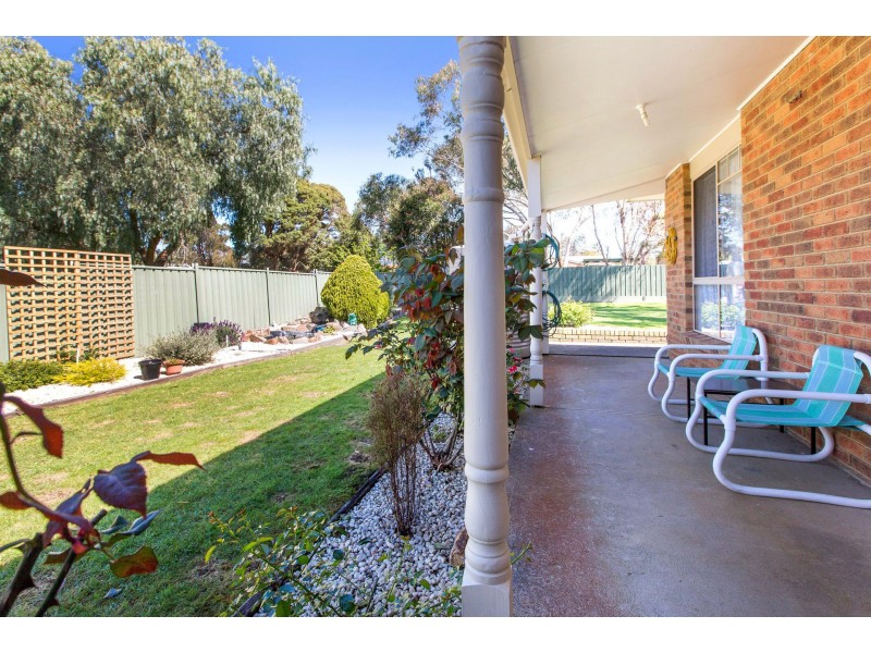 4 Mount Barron Street, Balnarring VIC 3926