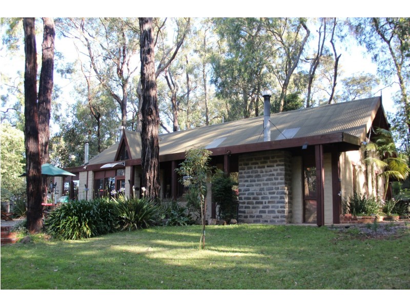 13 Marma Avenue, Red Hill VIC 3937