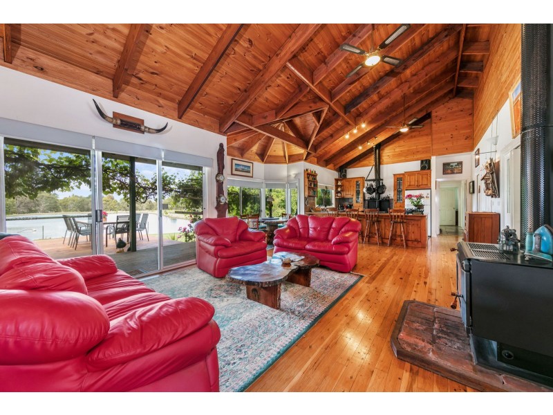 2910 Frankston Flinders Rd, Balnarring VIC 3926