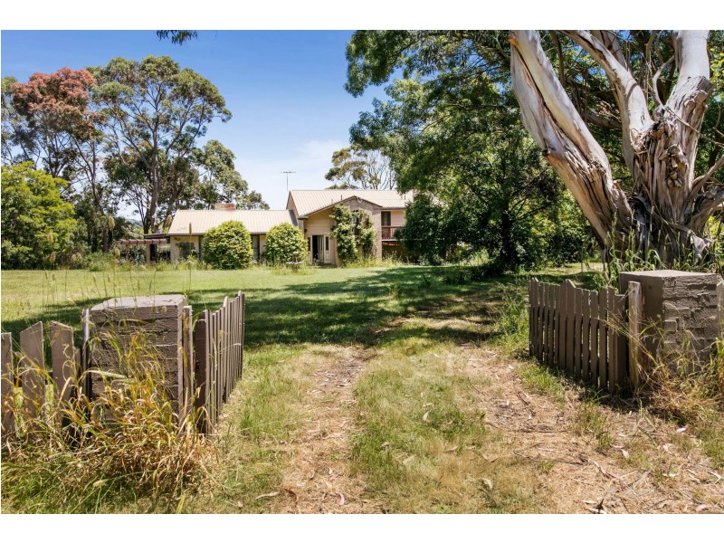 568 Tucks Road, Shoreham VIC 3916