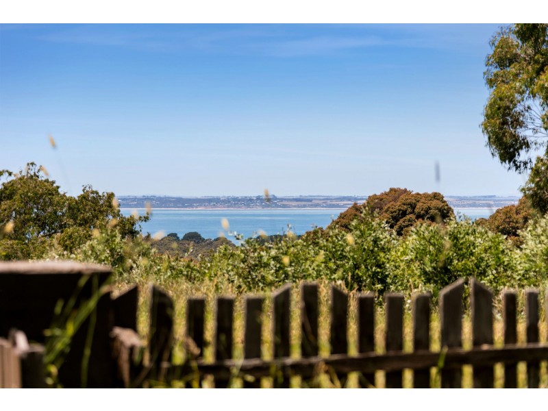 568 Tucks Road, Shoreham VIC 3916