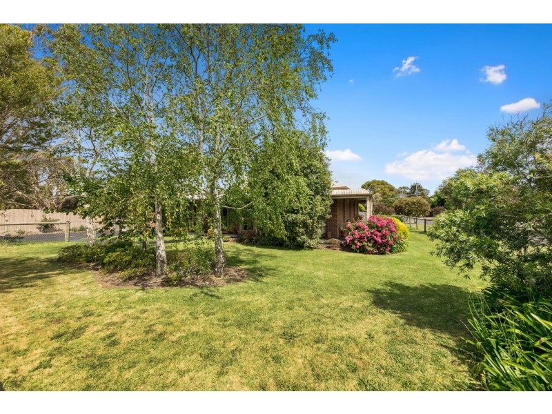 9 Ferguson  Drive, Balnarring Beach VIC 3926
