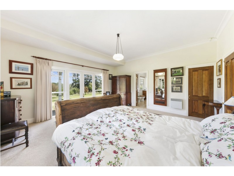 283 Hodgins Road, Tuerong VIC 3915