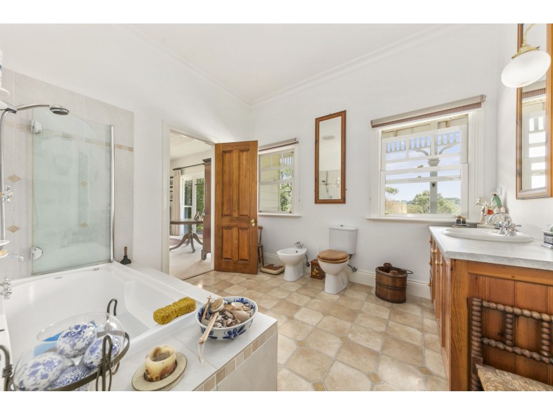 283 Hodgins Road, Tuerong VIC 3915