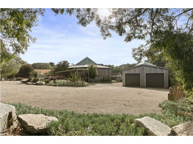 49 Murray Drive, Point Leo VIC 3916