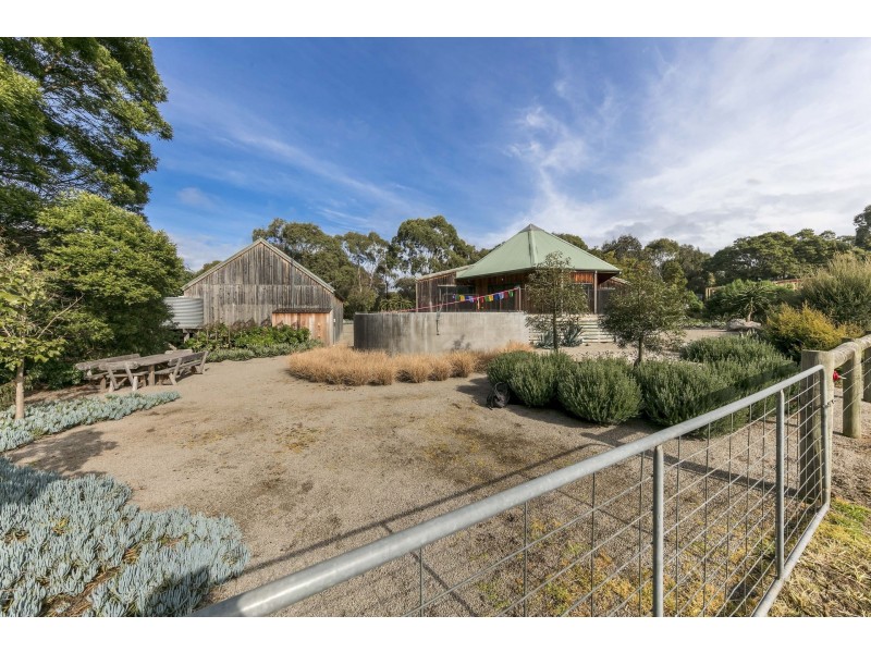 49 Murray Drive, Point Leo VIC 3916