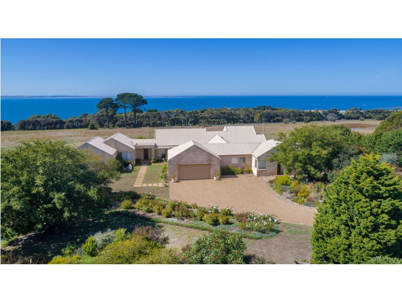 785 Tucks Road, Shoreham VIC 3916
