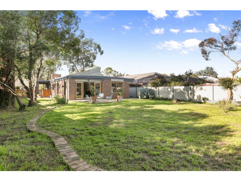 8 Bridge Street, Balnarring Beach VIC 3926