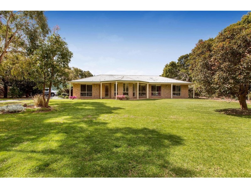 33 Murray Drive, Point Leo VIC 3916