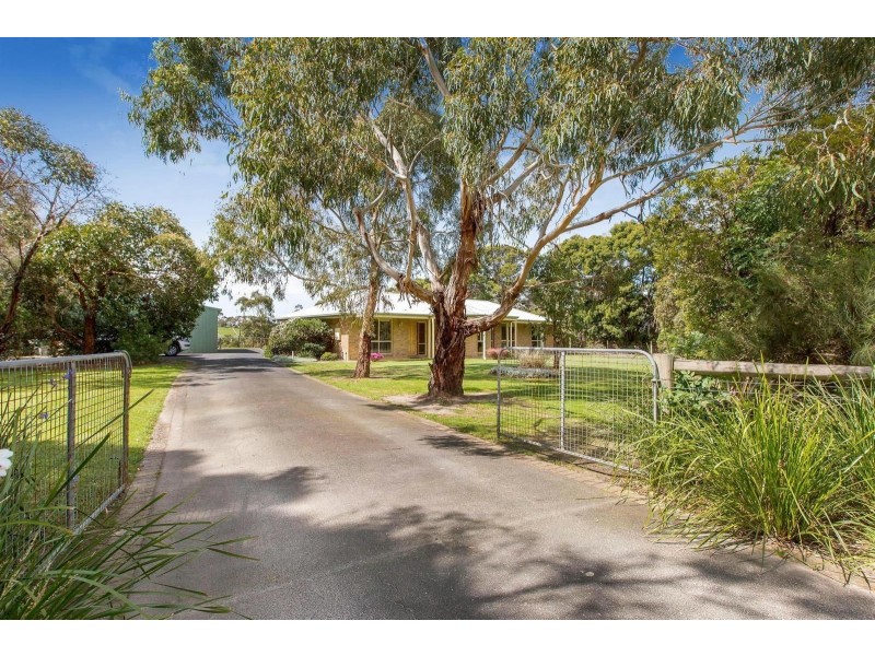 33 Murray Drive, Point Leo VIC 3916