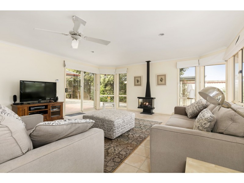 10 Bridge St, Balnarring Beach VIC 3926