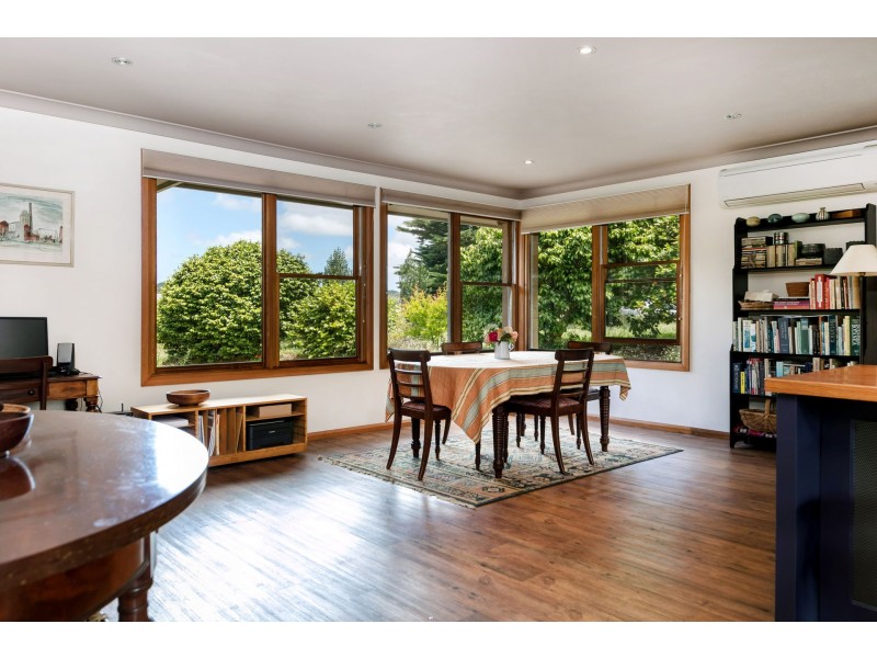 82 Shoreham Road, Red Hill VIC 3937