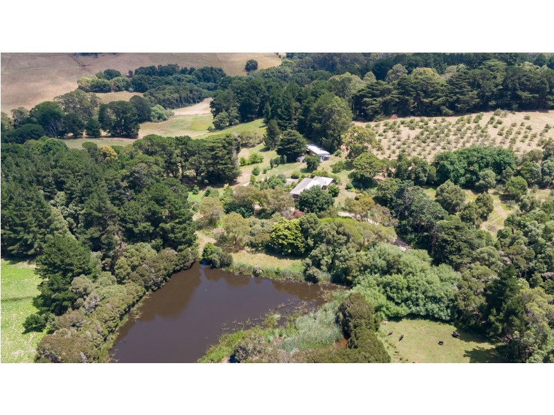 82 Shoreham Road, Red Hill VIC 3937