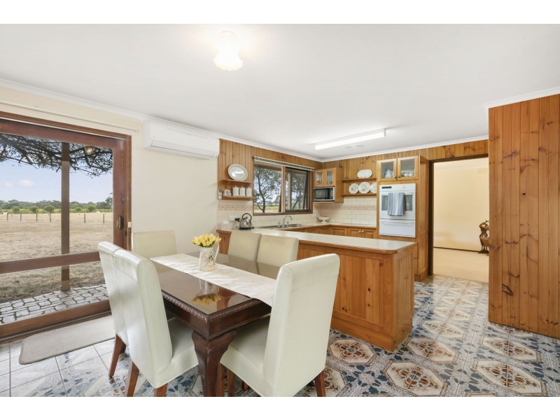 1219  Stumpy Gully Road, Moorooduc VIC 3933
