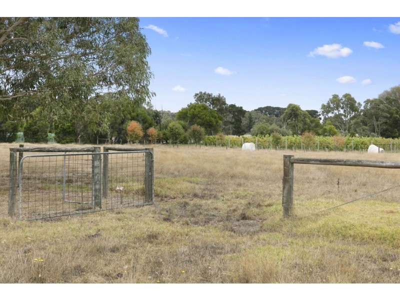 1219  Stumpy Gully Road, Moorooduc VIC 3933