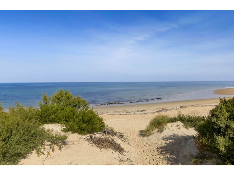 35 Parklands Avenue, Somers VIC 3927