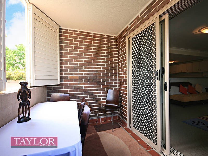 1/15 Governors Way, Oatlands NSW 2117