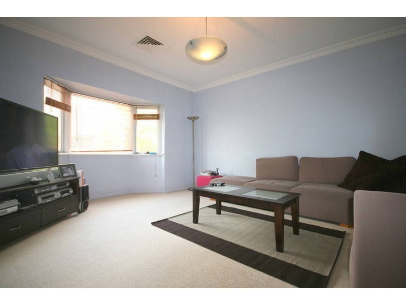 2/40 Strathalbyn Drive, Oatlands NSW 2117