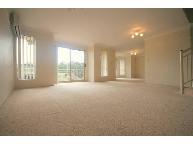 2/24 Honiton Avenue, Carlingford NSW 2118