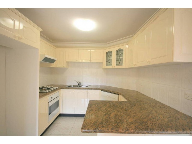 2/24 Honiton Avenue, Carlingford NSW 2118